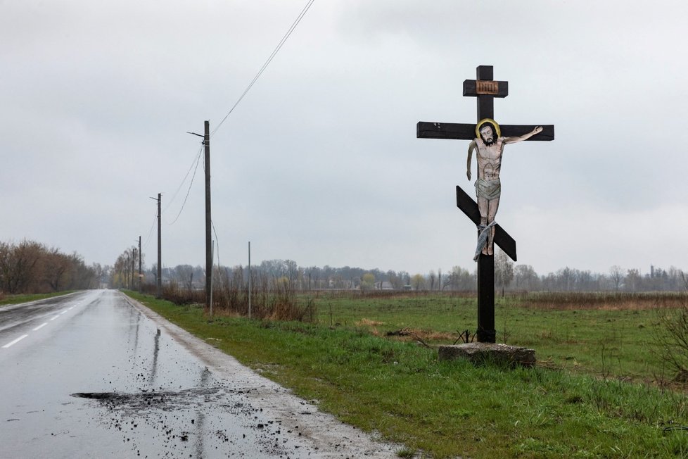 Ruská střela nedaleko Hostomelu (22.4.2022)