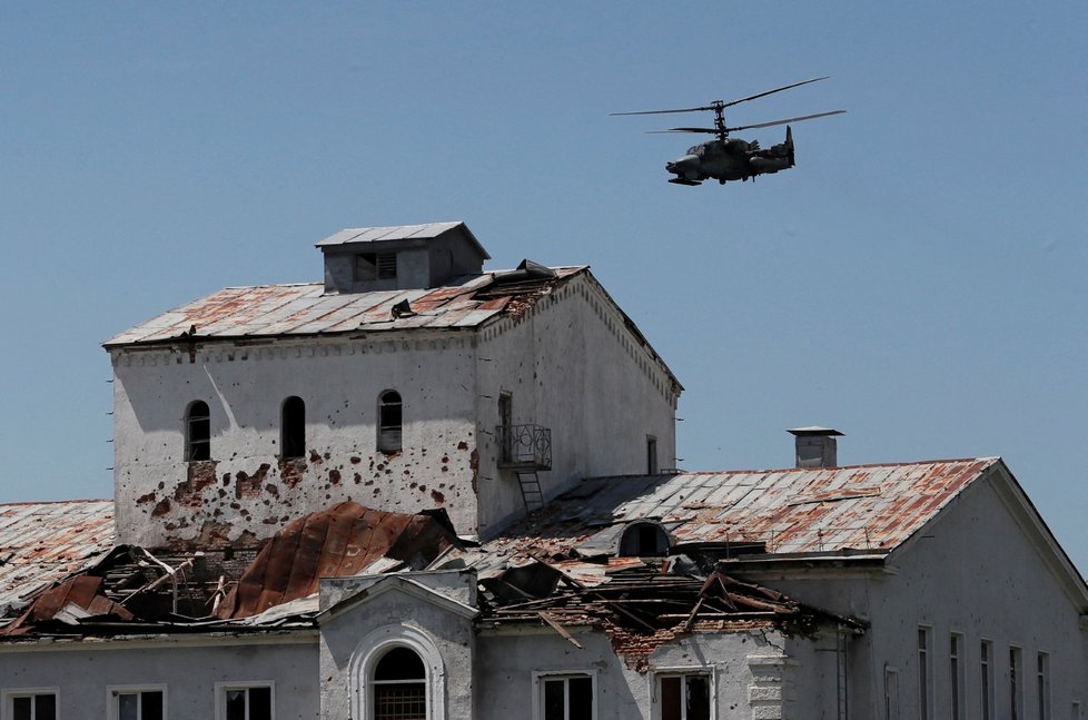 Ruská vrtulník Ka-52 Aligator na Ukrajině.