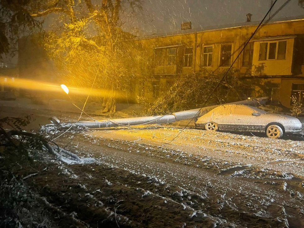 Ukrajinu zasypal sníh. (27.11.2023)