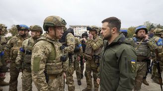 Přišel řezník Syrskyj. Zelenskyj provedl riskantní tah, když vyhodil šéfa ukrajinské armády Zalužného 