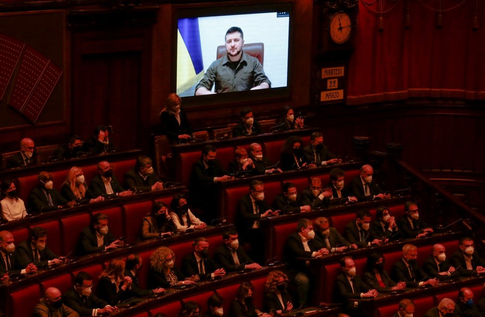 Projev ukrajinského prezidenta Volodymyra Zelenského v italském parlamentu. (22.3.2022)