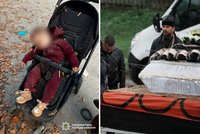 Rusové zabili Angelinu (†1) v parku, její maminka zemřela v nemocnici. Do hrobu dali i kočárek