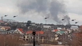 Ruské vrtulníky nad Kyjevem.
