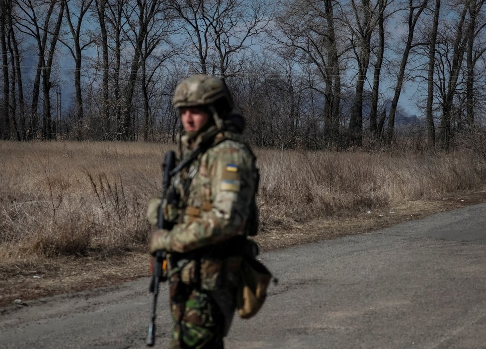 Ukrajinští vojáci na předměstí Kyjeva (17.3.2022)