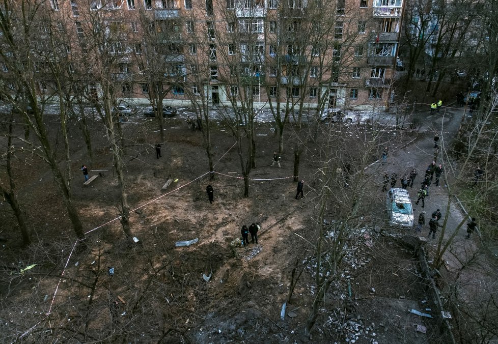 Následky ruského ostřelování v Kyjevě. (31.12.2022)