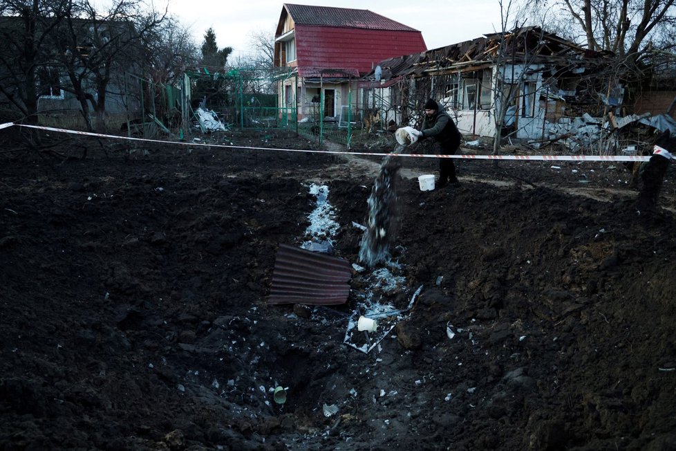 Následky ruského ostřelování v Kyjevě. (31.12.2022)