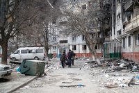 Vážné obvinění z Mariupolu proti ruským vojákům: Civilisty unáší do Ruska?!