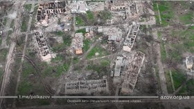 Zkáza Mariupolu na leteckých snímcích. (24.4.2022)