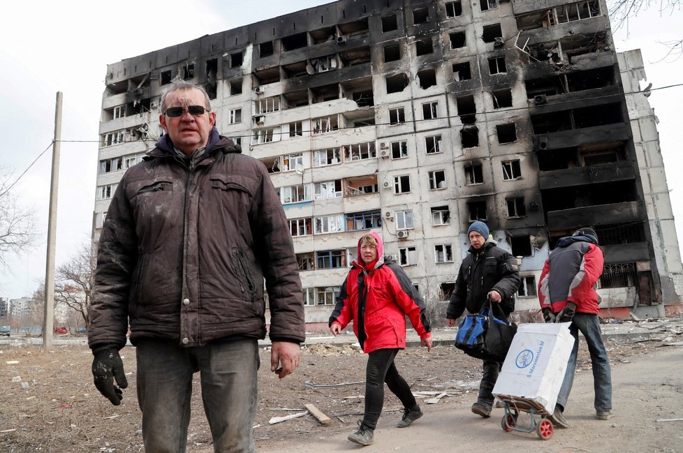 Zdevastované město Mariupol (17. 3. 2022)