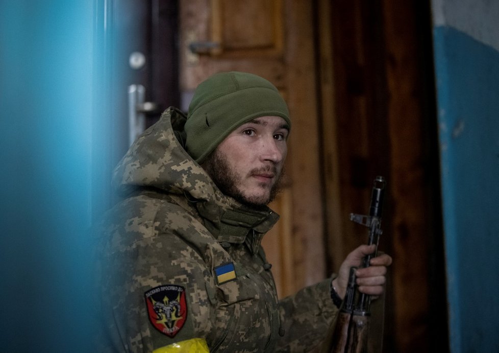 Ukrajinští vojáci v Bachmutu.