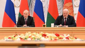 Vladimir Putin a Alexandr Lukašenko na jednání v Minsku. (19.12.2022)