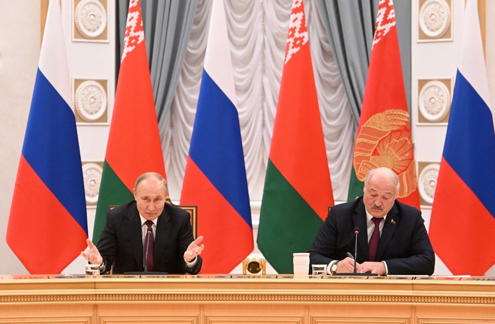 Vladimir Putin a Alexandr Lukašenko na jednání v Minsku. (19.12.2022)