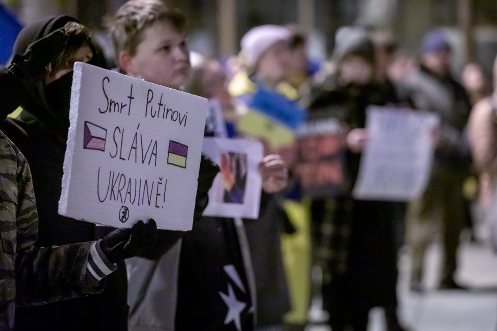 Demonstrace proti ruské invazi na Ukrajinu v Ostravě. (1.3.2022)