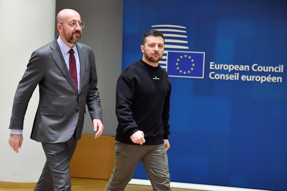 Summit v Bruselu: Ukrajinský prezident Volodymyr Zelenskyj  šéf Evropské rady Charles Michel. (9.2.2023)