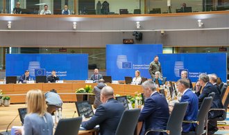 Válka na Ukrajině ONLINE: Summit EU bude jednat o podpoře evropské ekonomiky či o pomoci Ukrajině