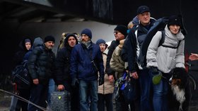 Evakuace města Irpiň. (9.3.2022)