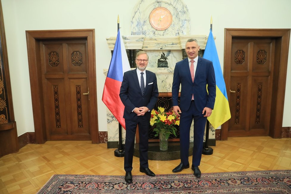 Premiér Petr Fiala (ODS) a starosta Kyjeva Vitalij Kličko v Praze (16.9.2022)