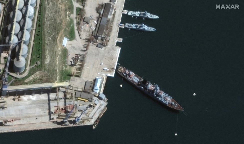 Ruská válečná loď na starších snímcích