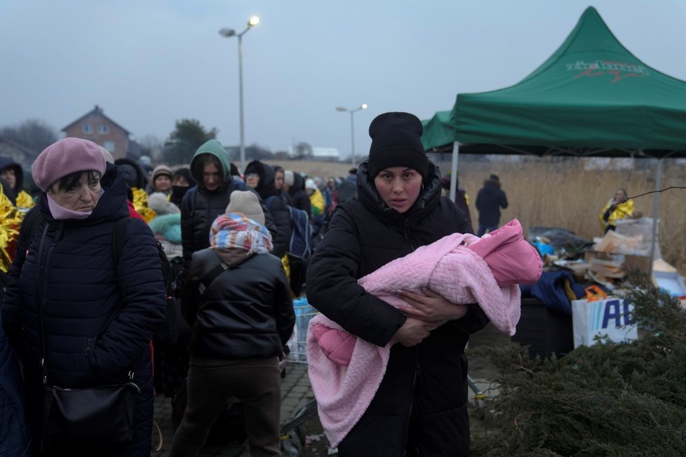 Lidé, kteří prchli z Ukrajiny před válkou, v polské obci Medyka.