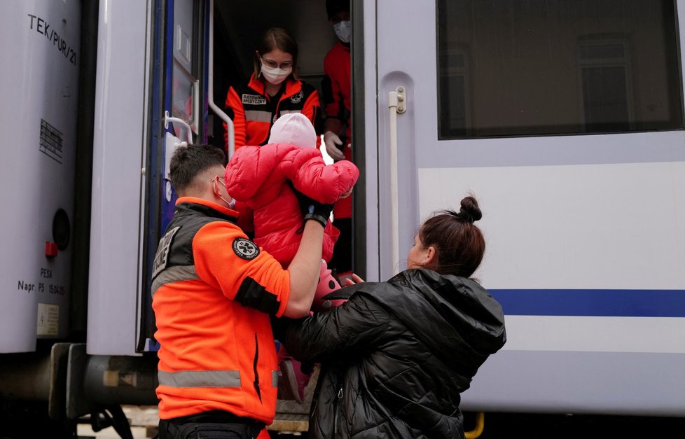 Váleční uprchlíci z Ukrajiny v polské vesnici Medyka. (16.3.2022)