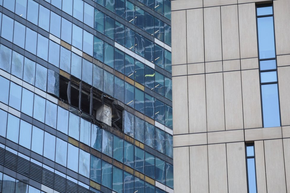 Drony podruhé během dvou dnů poškodily výškovou budovu v Moskvě, kde sídlí i jedno z ministerstev. (1.8.2023)