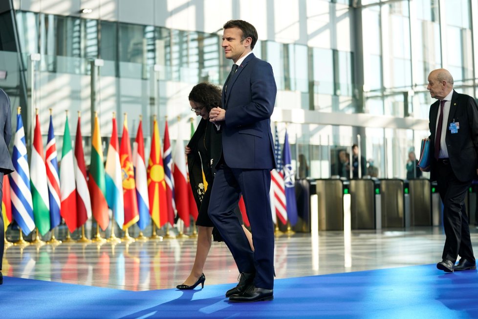 Francouzský prezident Emmanuel Macron na summitu NATO v Bruselu. (24.3.2022)