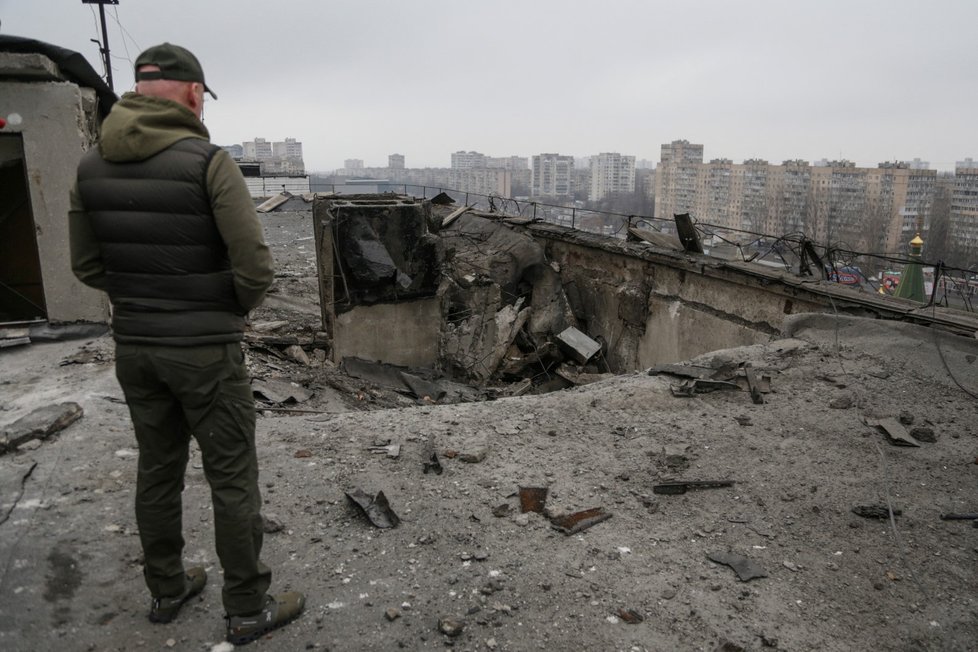Následky ruského ostřelování v Oděse (1. 1. 2024)
