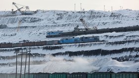 Stopka pro uhlí z Ruska? EU může odstřihnout i lodě a kamiony, Německo je pro