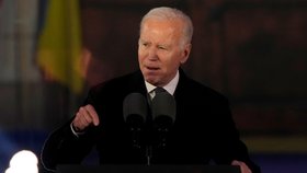 Putin se pokusil vyhladovět svět, prohlásil Biden v Polsku. Zmínil silný, hrdý a svobodný Kyjev