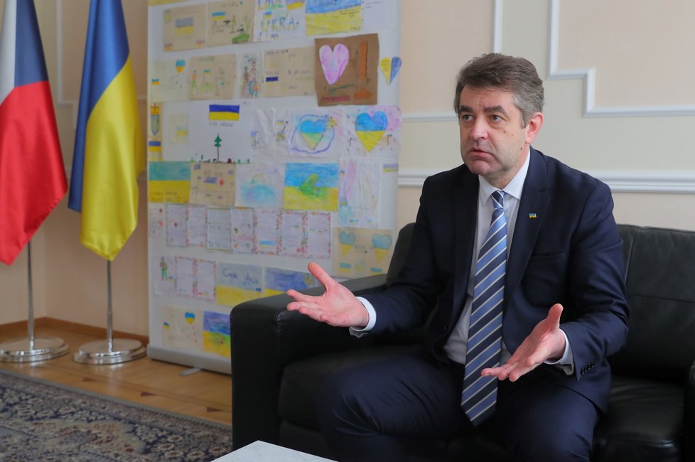 Ukrajinský velvyslanec v Česku Jevhen Perebyjnis při rozhovoru pro Blesk.