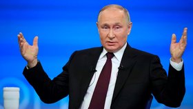 Putin se v nacvičeném projevu vysmál váznoucí pomoci Ukrajině. A řekl, kolik Rusů je na frontě