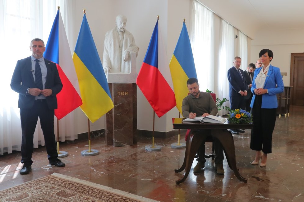 Ukrajinský prezident Volodymyr Zelenskyj v Senátu (7. 7. 2023)