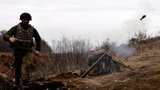 Na Ukrajině padl český dobrovolník! „Zapalte svíčku,“ říká další voják. A zraněného medika čeká převoz