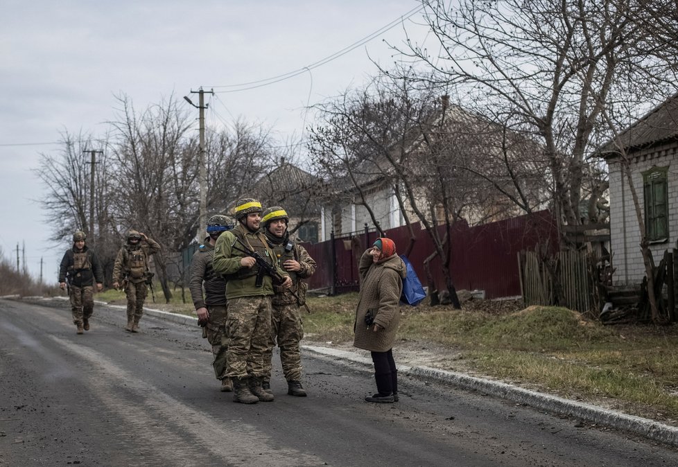 Válka na Ukrajině: Pohled na frontu v Doněcku.