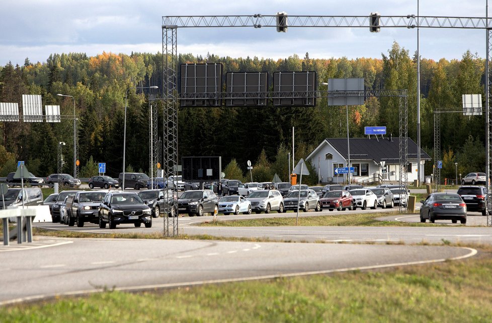 Rusové po rozkazu k mobilizaci prchají do Finska, (rusko-finská hranice 22.09.2022).