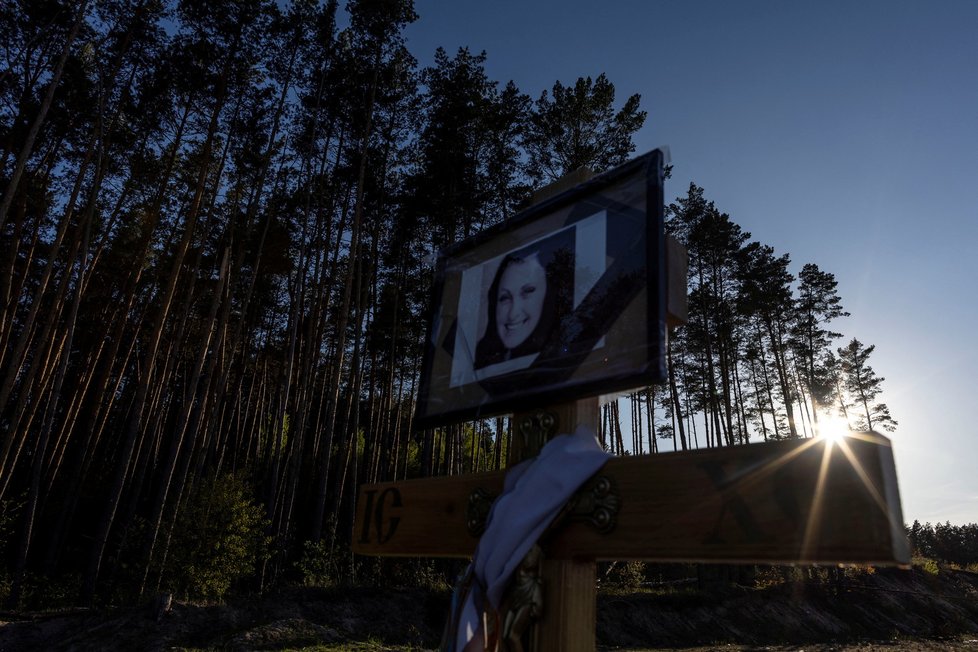 Válka na Ukrajině: Irpiň, (50.05.2022).