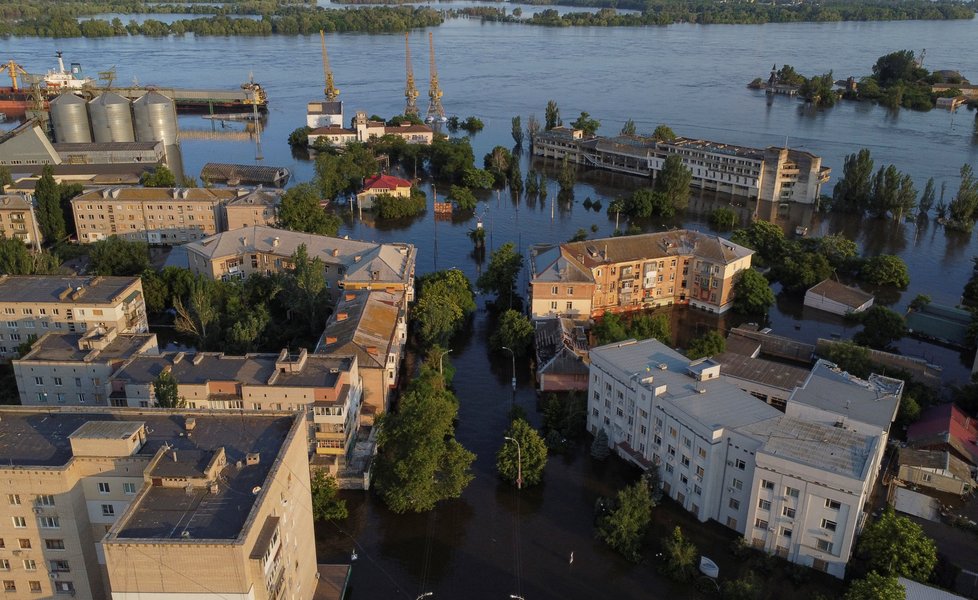 Zkáza Kachovky: Pohled do zatopeného Chersonu.
