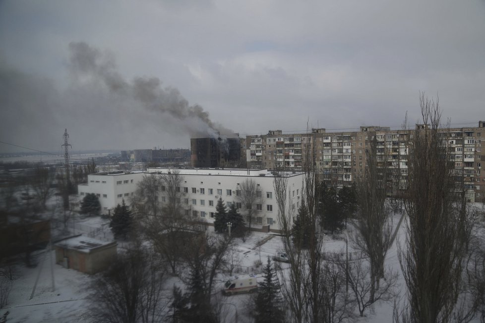 Pohled do zdevastovaného přístavu Mariupol, (12.03.2022).