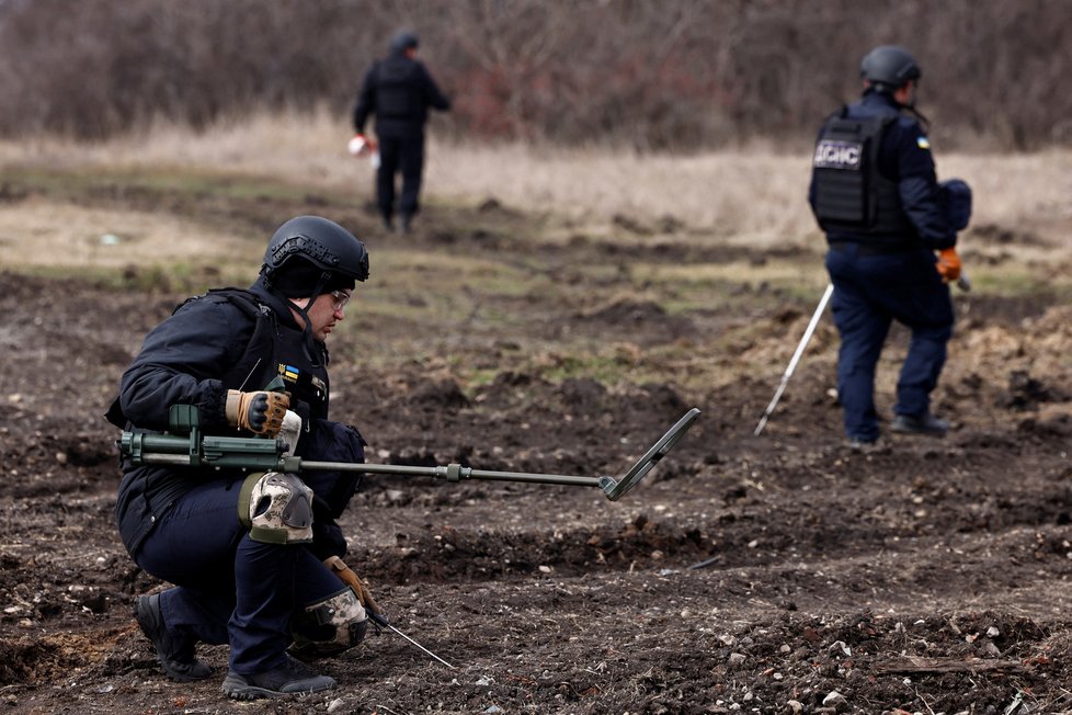 Válka na Ukrajině: V okolí Korového Jaru probíhá odminování oblasti. (20. 03. 2023)
