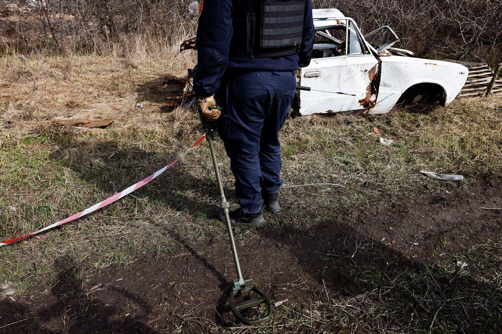 Válka na Ukrajině: V okolí Korového Jaru probíhá odminování oblasti,(20.03.2023).