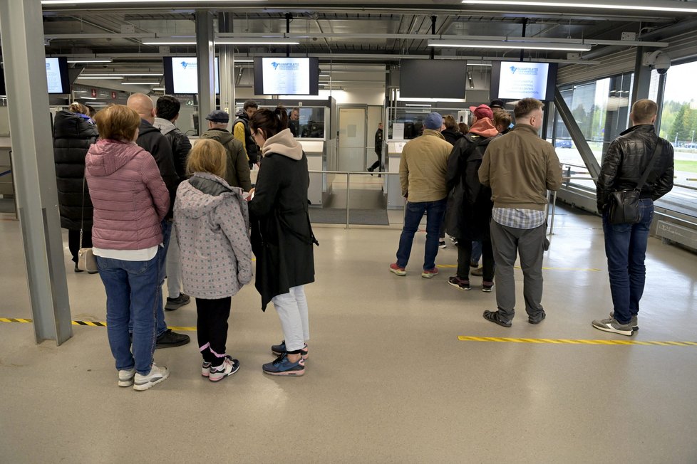 Rusové, kteří kvůli mobilizaci prchají do Finska