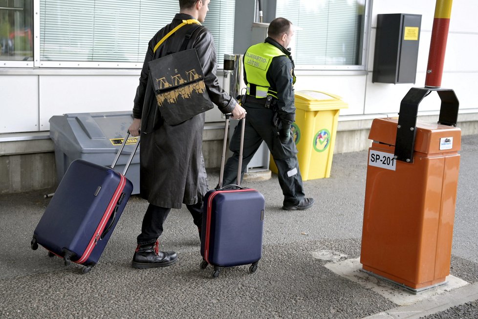 Rusové, kteří kvůli mobilizaci prchají do Finska.