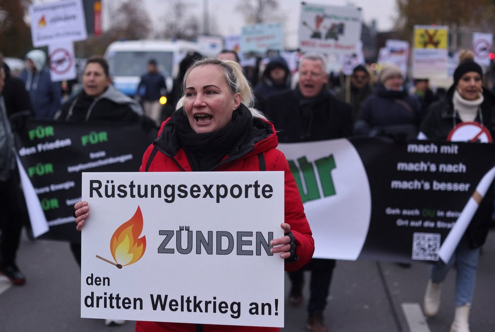 Proruská demonstrace v Kolíně nad Rýnem: Na snímku Elena Kolbasniková.
