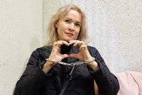 Za protest proti válce skončila na Sibiři: Ruskou novinářku zavřeli do psychiatrické léčebny