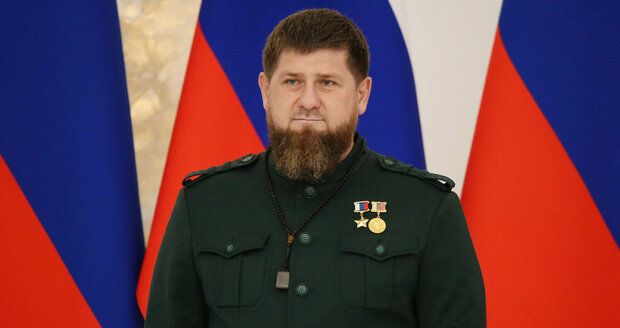 Kadyrov je na tom špatně: Otrava jako pomsta za kritiku ruského vedení války? 