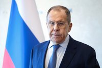 Lavrov nekompromisně: Rusko nezastaví boje ani během jednání o ukončení války