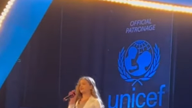 Ukrajinská dívka odmítla vystoupit na prestižní akci UNICEF, nechtěla být na pódiu s Rusem.