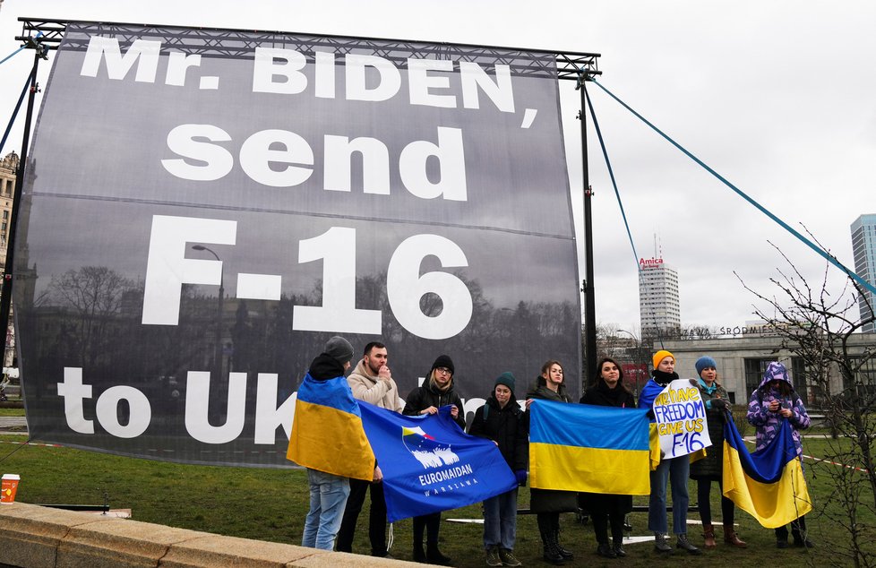 Válka na Ukrajině: Demonstrace za podporu poskytnutí stíhaček Ukrajině, (22.02.2023).