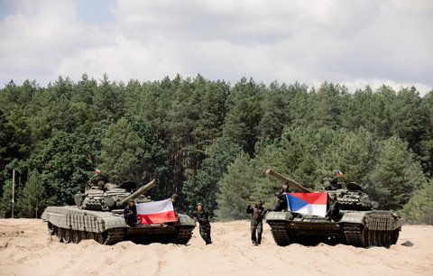 Poděkování Česku: Šéf ukrajinských sil děkoval za tanky a pomoc „skutečných bratrů“