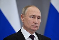 Putin se ostře pustil do Západu, který podle něj podněcuje k válce na Ukrajině